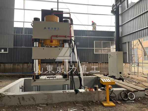 五梁四柱結構匣缽專用液壓機